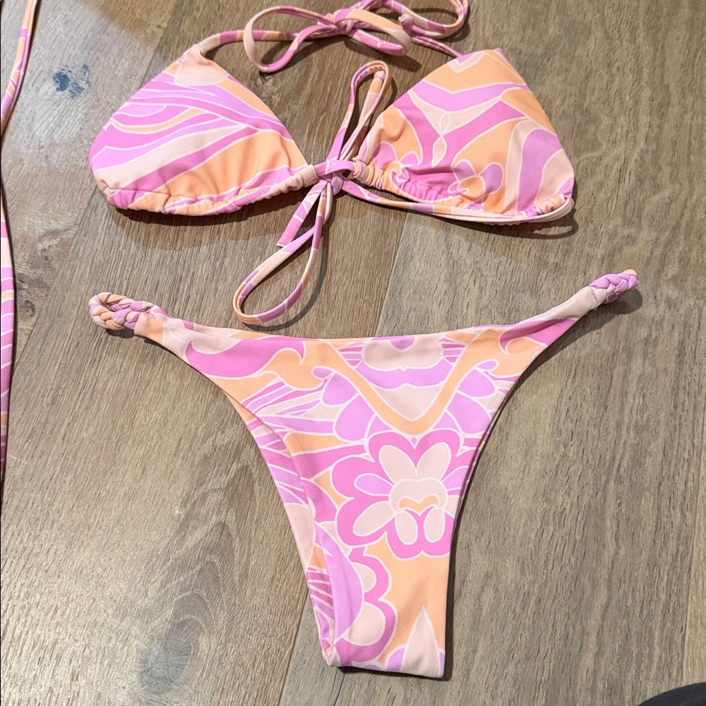 Kulani kini swimsuit set